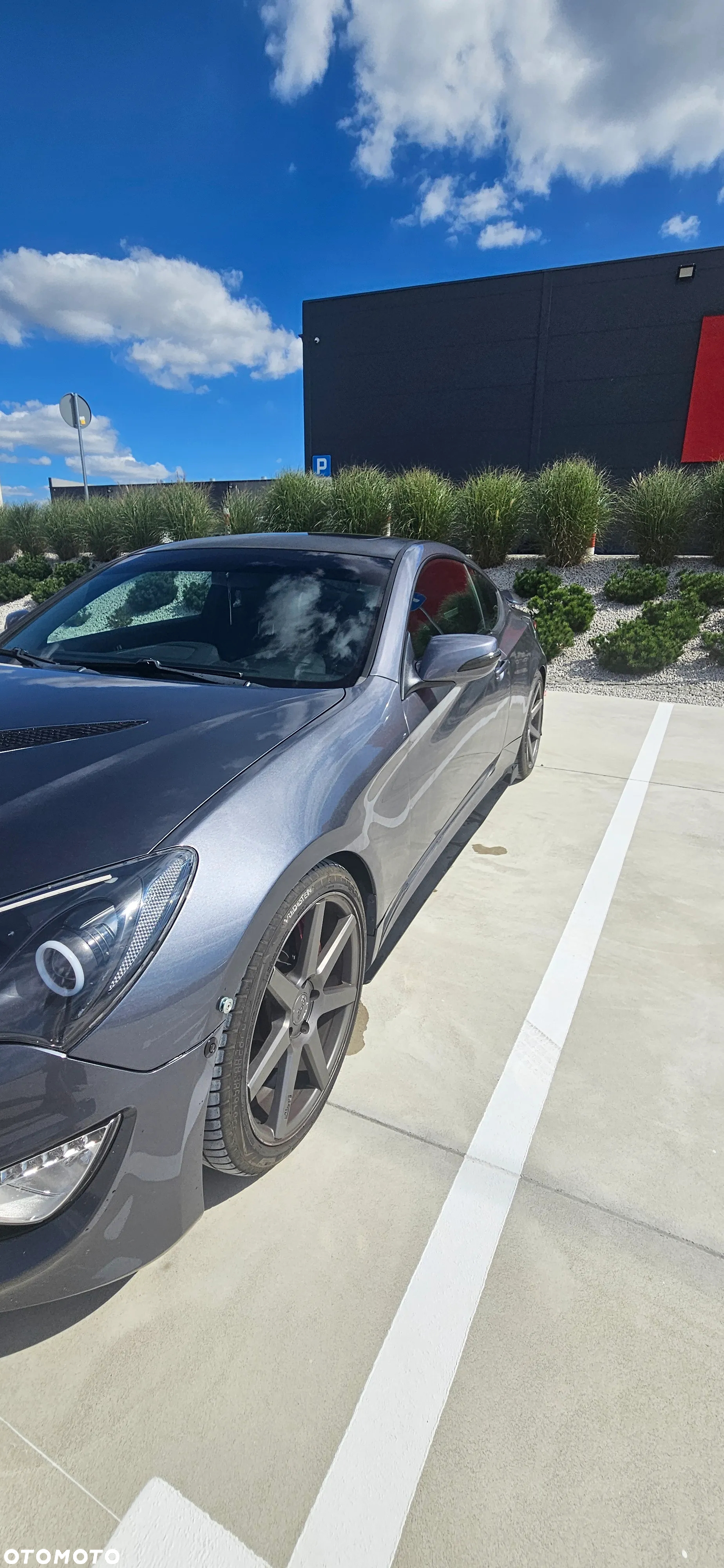 Hyundai Genesis Coupe 3.8 V6 Executive - 9