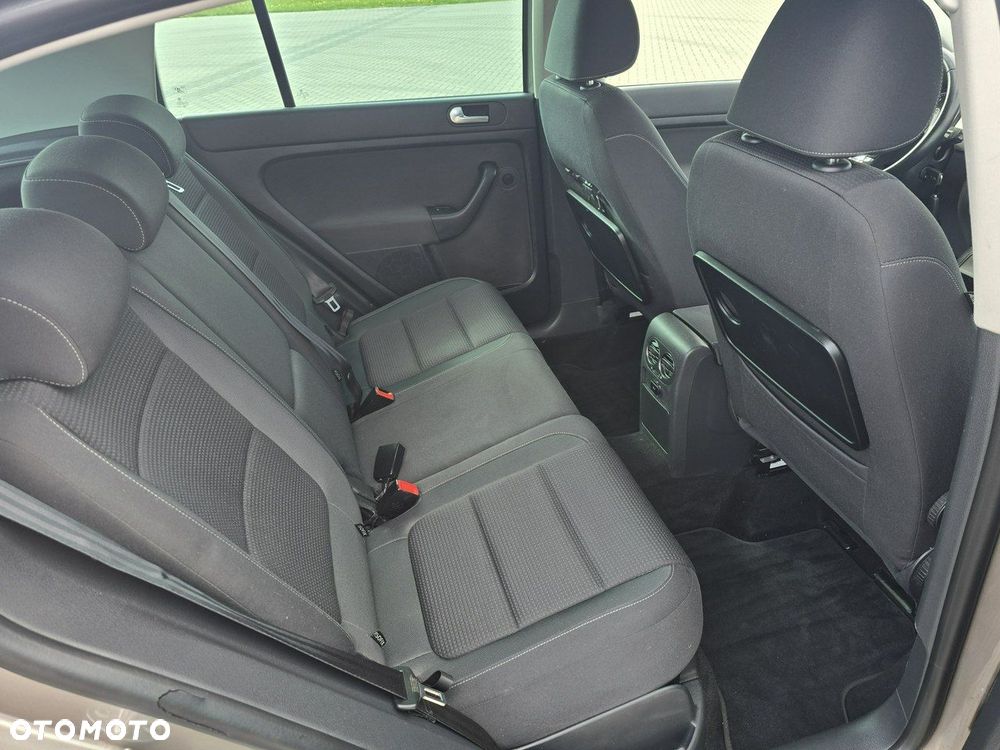 Volkswagen Golf Plus - 20