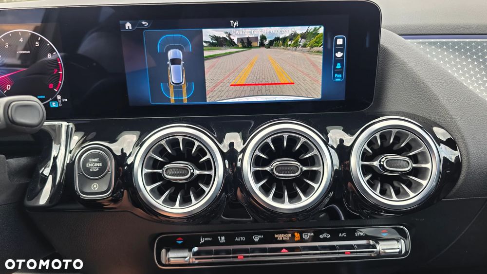 Mercedes-Benz GLA 250 4Matic 8G-DCT Special Edition - 24