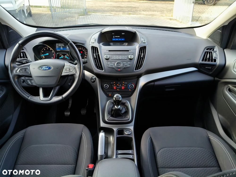 Ford Kuga - 18