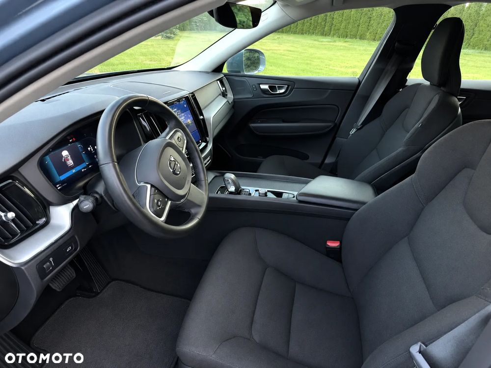 Volvo XC 60 B4 D AWD Momentum Pro - 10