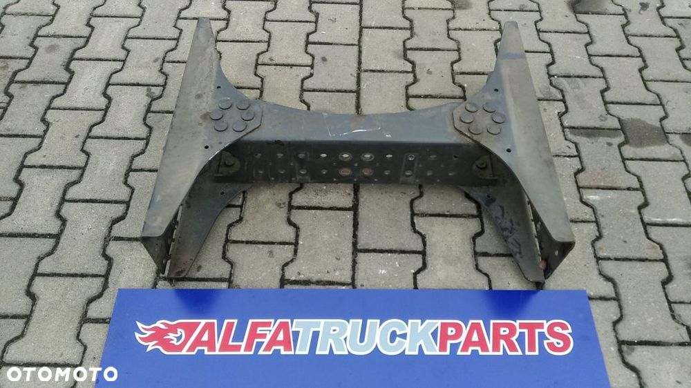 VOLVO FH 4 BELKA WSPORNIK RAMY MOCOWANIE ŁAPY - 1