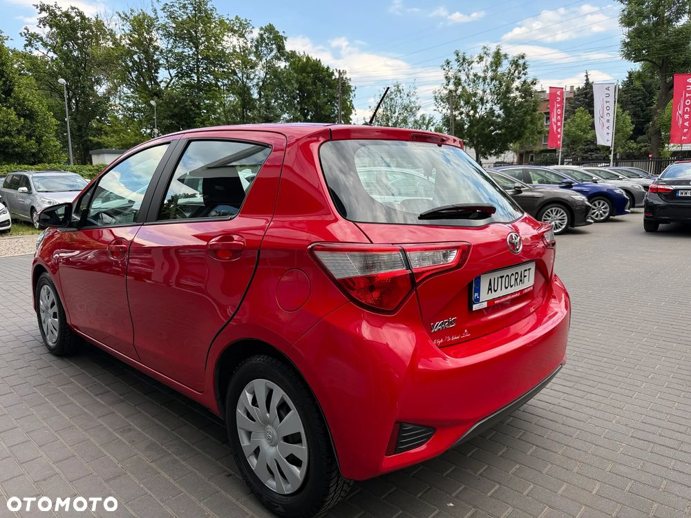 Toyota Yaris 1.0 Active EU6 - 24