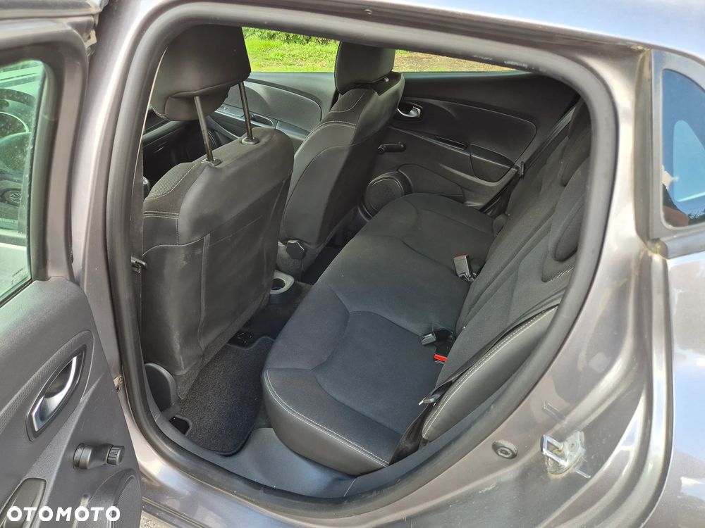 Renault Clio dCi 90 Dynamique - 28