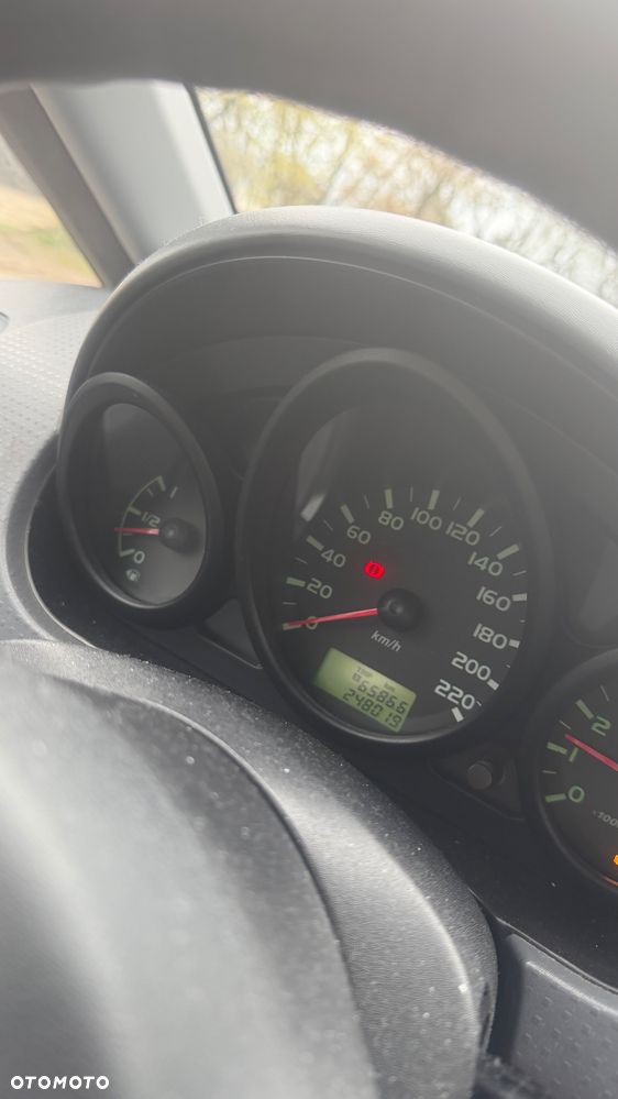 Mitsubishi Colt - 17