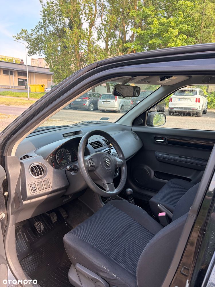 Suzuki Swift 1.3 4x4 Comfort - 5