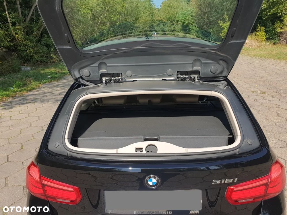 BMW Seria 3 318i - 21