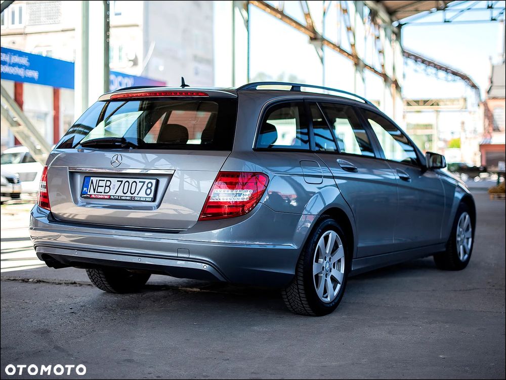 Mercedes-Benz Klasa C 180 (BlueEFFICIENCY) Elegance - 9