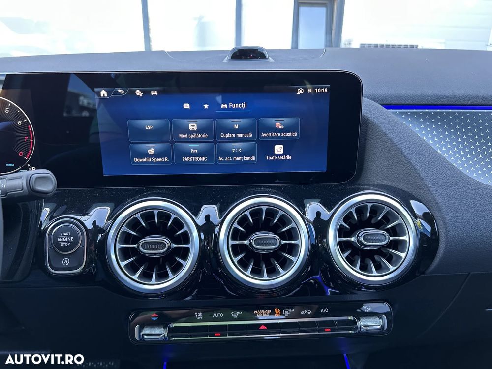 Mercedes-Benz GLA 220 4MATIC MHEV - 18