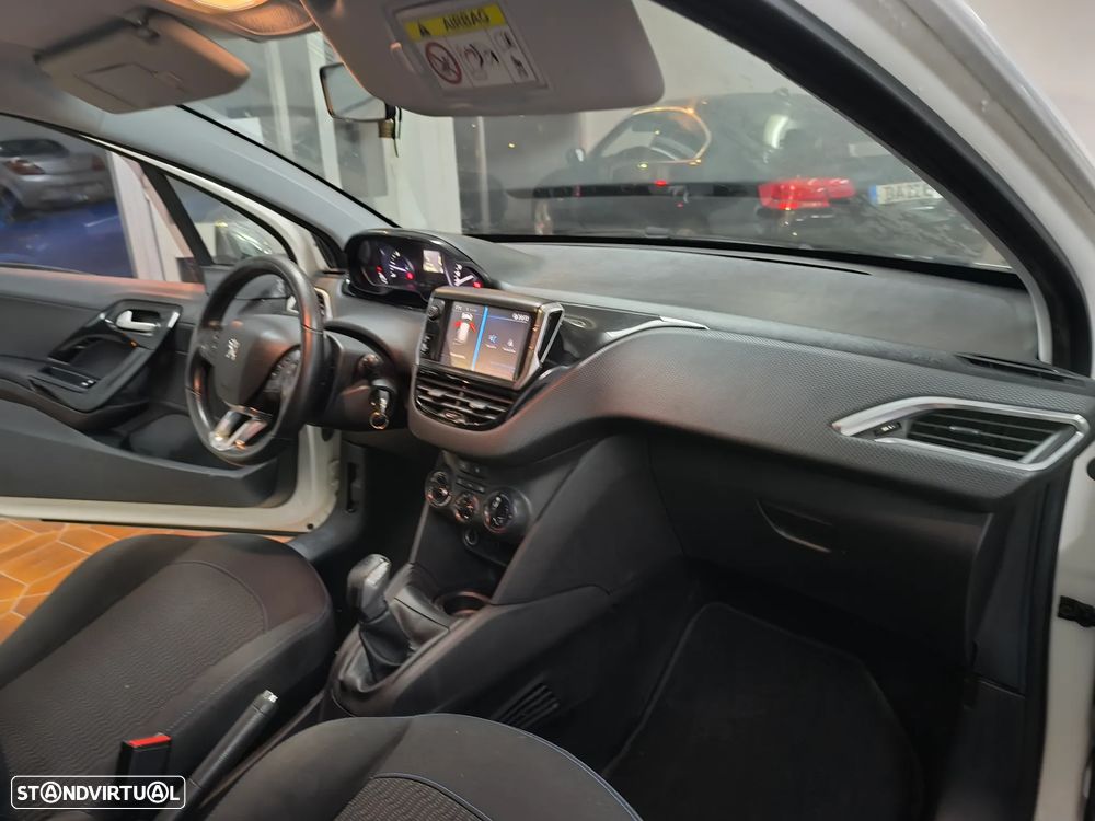 Peugeot 208 1.6 BlueHDi Allure - 12