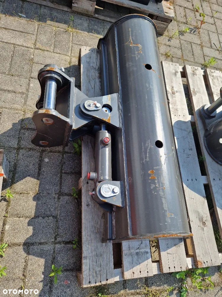 JCB JBC 8022 - 11
