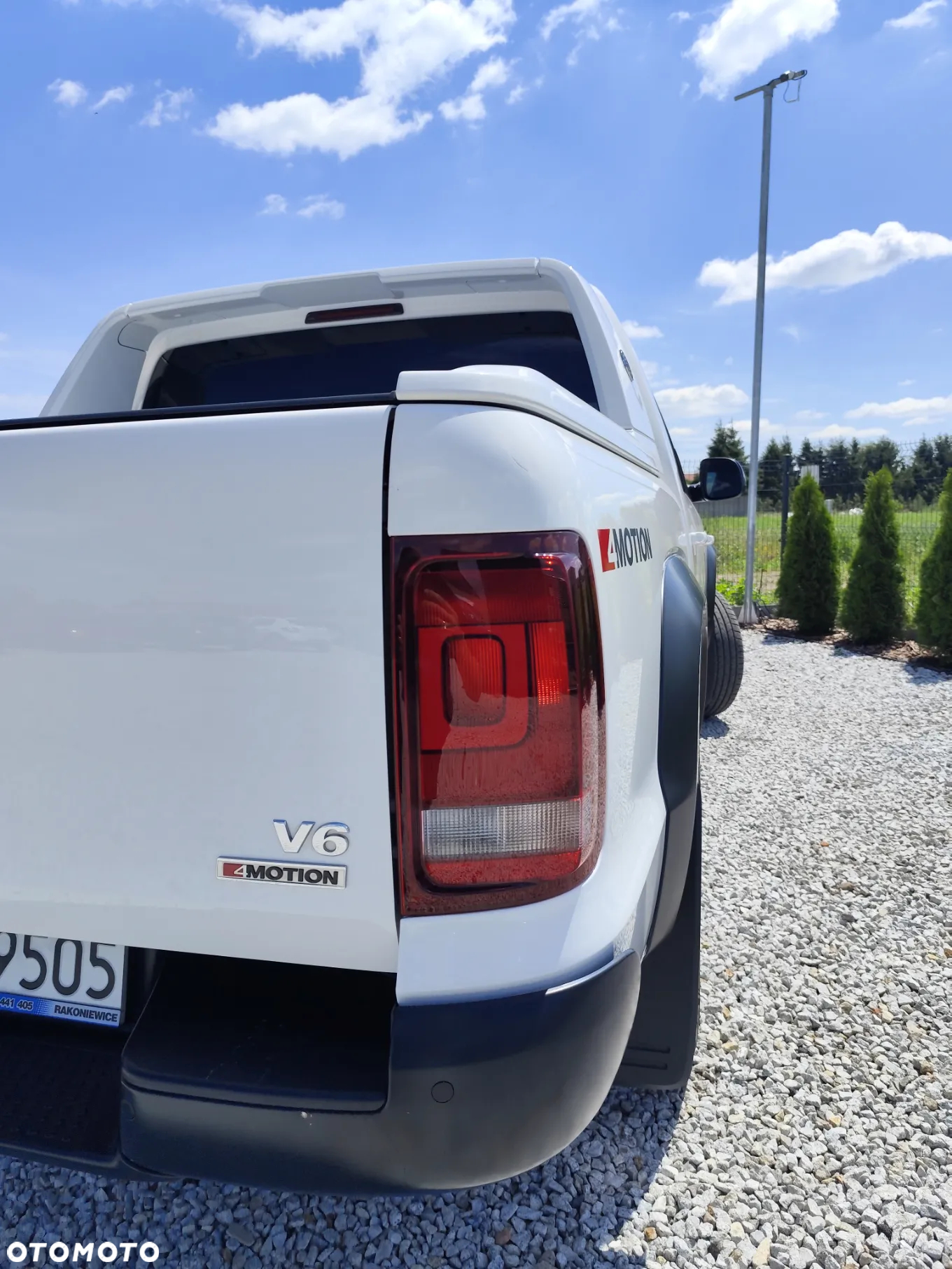 Volkswagen Amarok 3.0 TDI 4MOTION Autm Aventura - 9