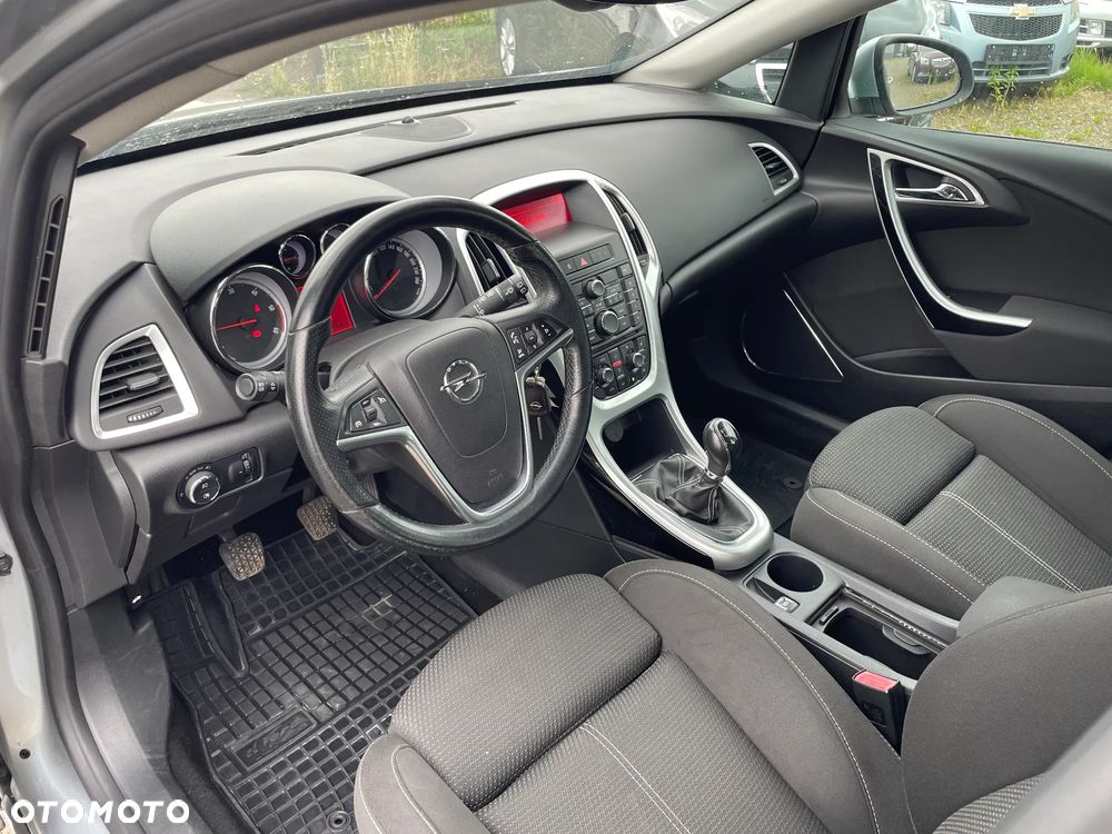 Opel Astra 1.7 CDTI - 11