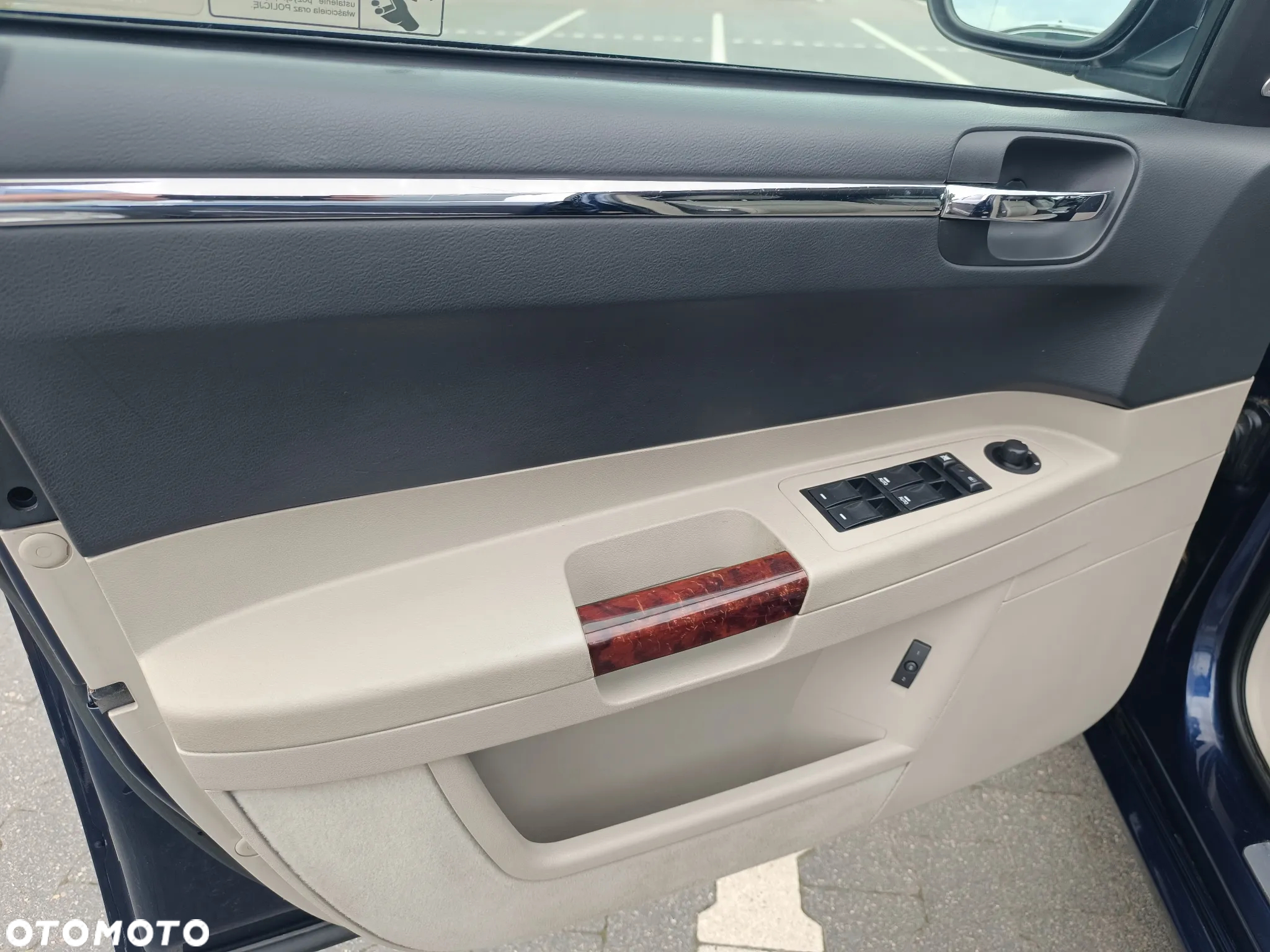Chrysler 300C 2.7 V6 - 30