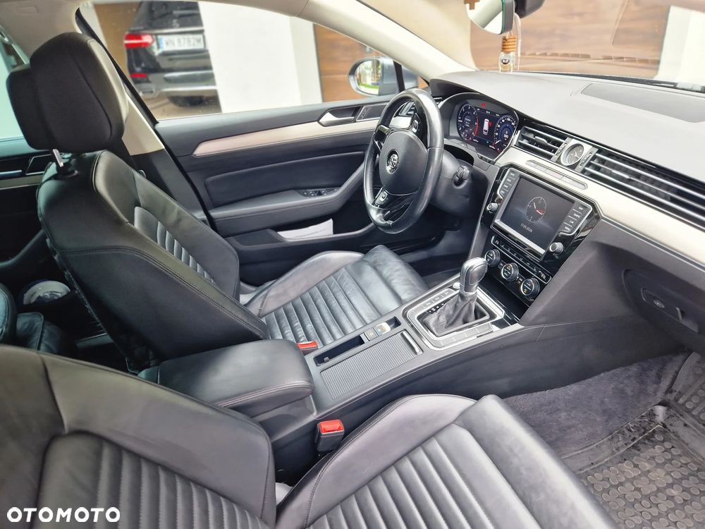 Volkswagen Passat 2.0 TDI BMT Highline DSG - 23