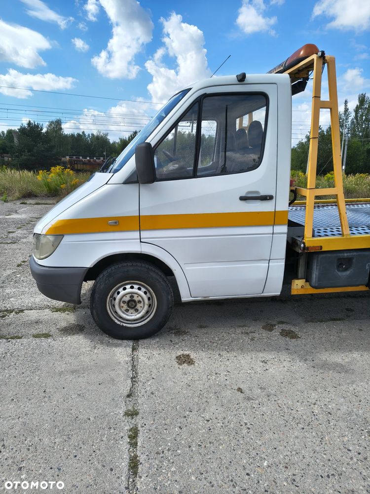 Mercedes-Benz Sprinter - 6