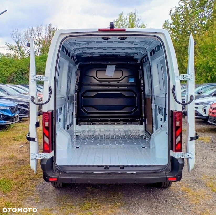 Renault Nowy Master - 13