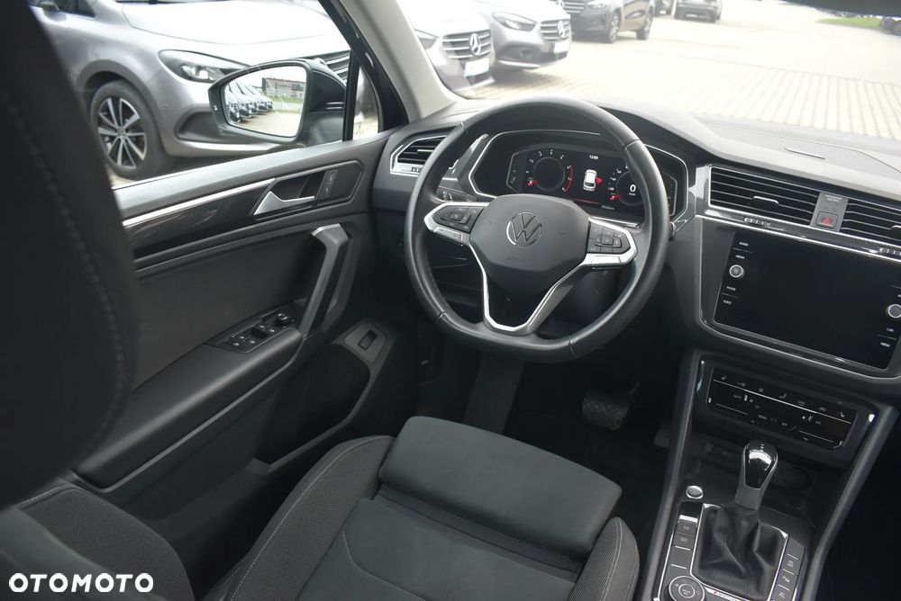 Volkswagen Tiguan 2.0 TSI 4Mot Elegance DSG - 22
