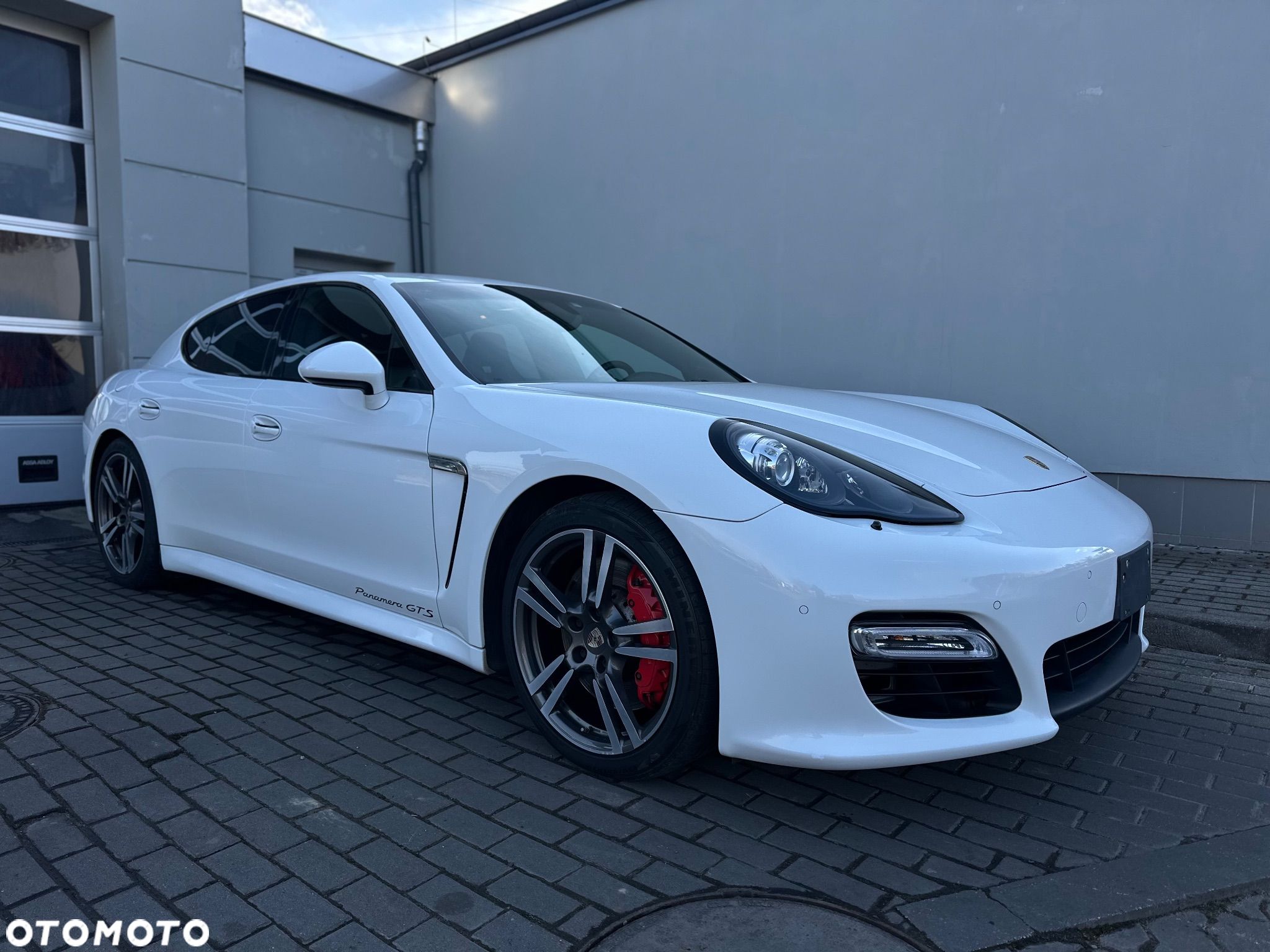 Porsche Panamera GTS PDK - 1