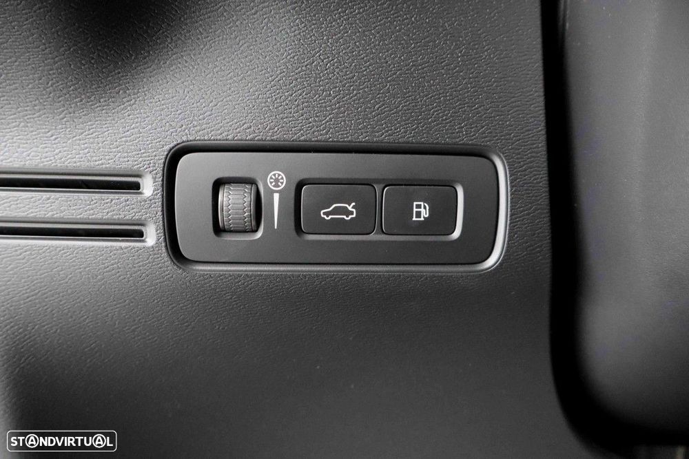 Volvo XC 40 - 30