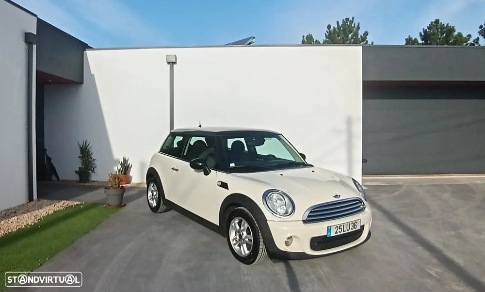 MINI 3 Portas One D - 1