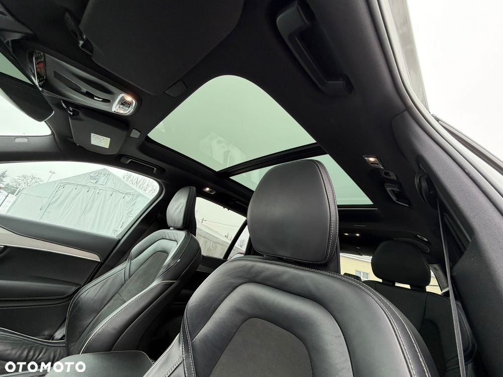 Volvo XC 90 T8 AWD Twin Engine Geartronic RDesign - 26