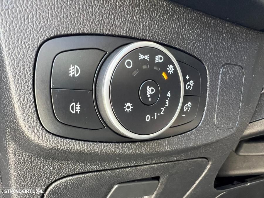 Ford Focus SW 1.5 TDCi EcoBlue Active - 6