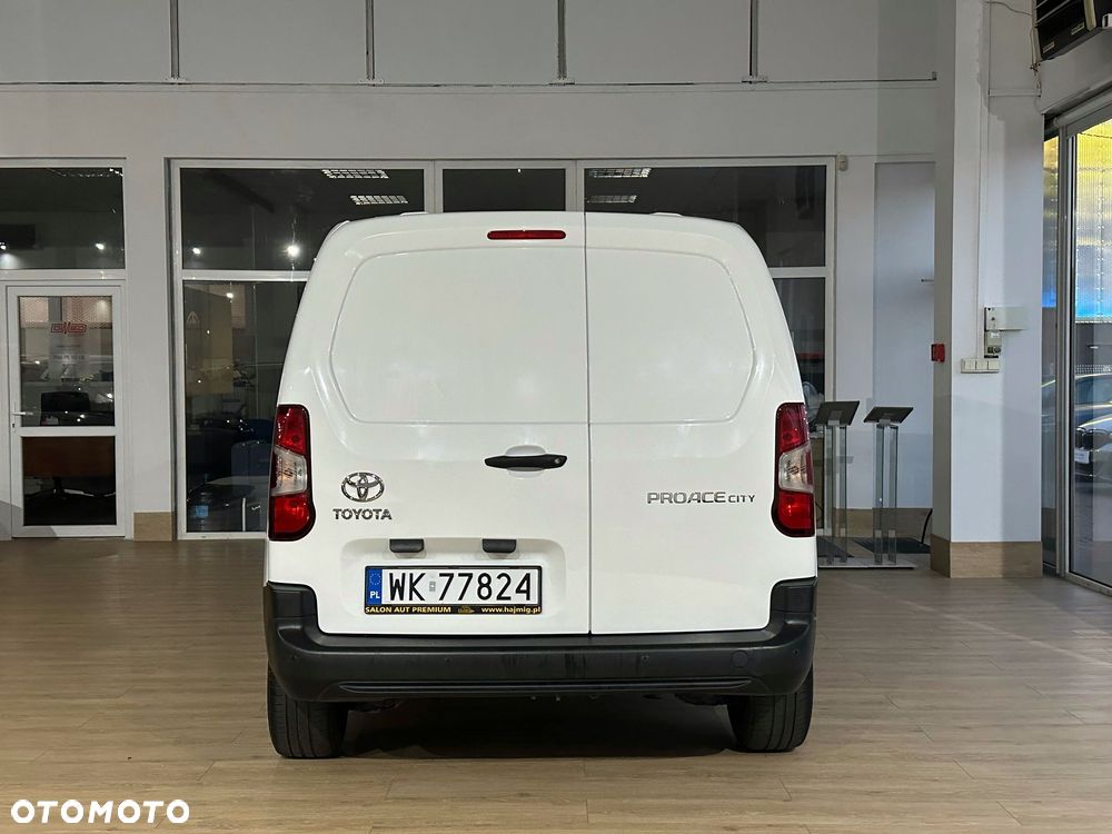 Toyota Proace City - 7