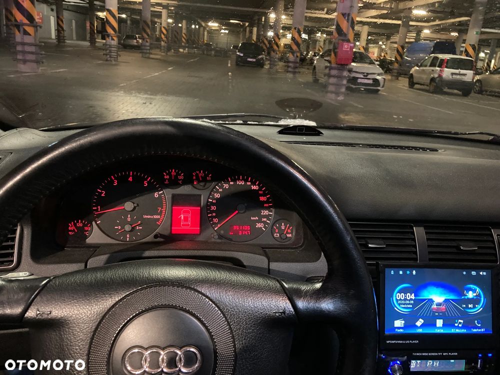 Audi A6 Avant 2.4 Quattro - 6