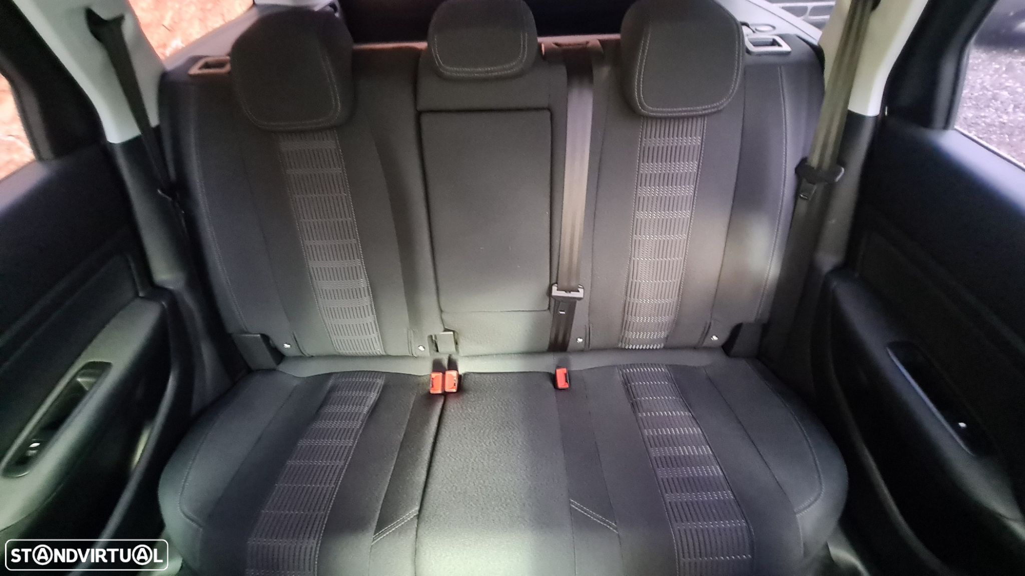 Peugeot 308 SW 1.5 BlueHDi Allure EAT8 - 48