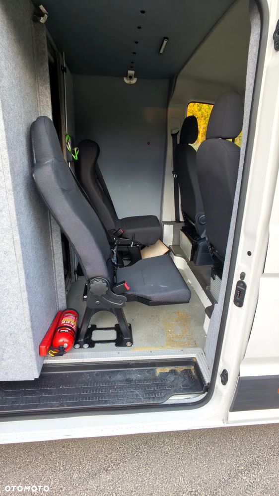 Volkswagen Crafter 2.0 TDi L3H1 klima 4 osobowy Faktura Vat 23% - 8