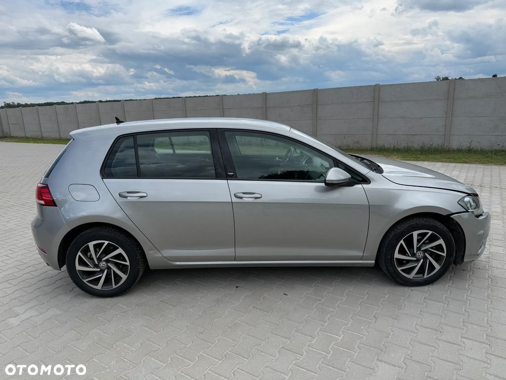 Volkswagen Golf 1.0 TSI Sound - 3