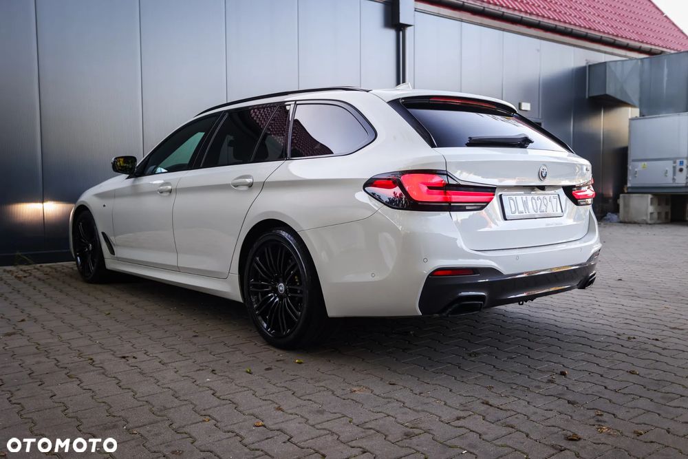 BMW Seria 5 520d M Sport Edition - 14