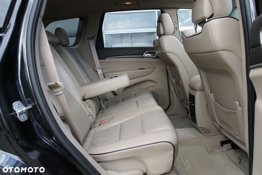 Jeep Grand Cherokee - 29