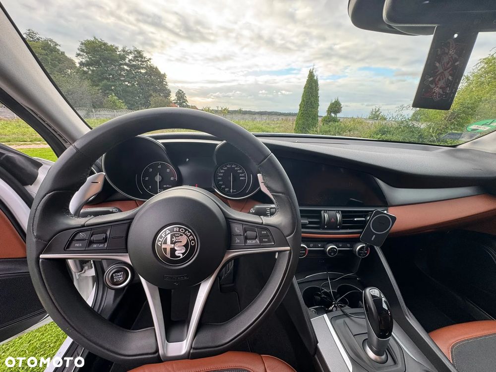 Alfa Romeo Giulia 2.2 D Turbo Super - 10