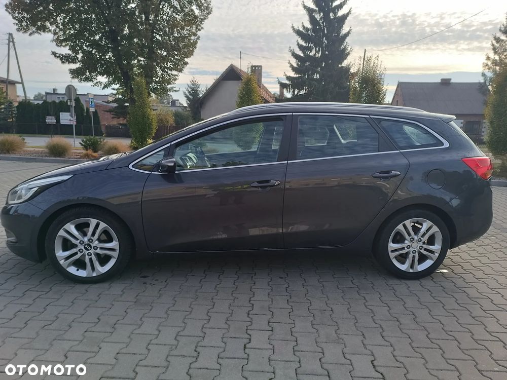 Kia Ceed 2012 photo 5