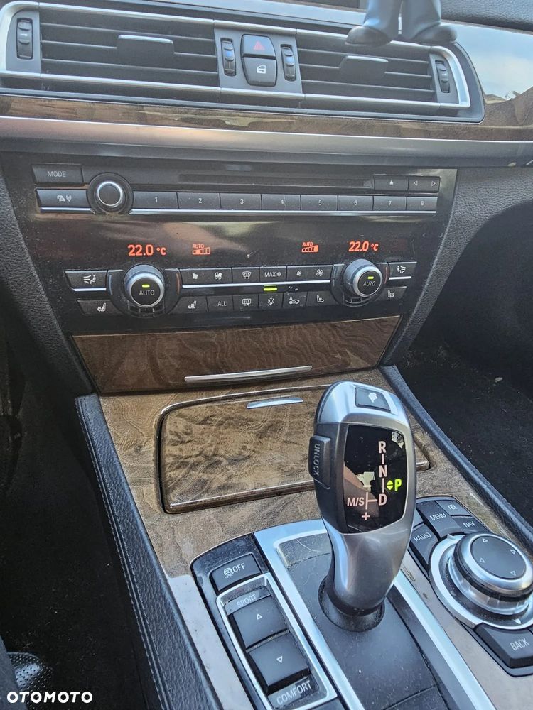 BMW Seria 7 750i L xDrive - 3