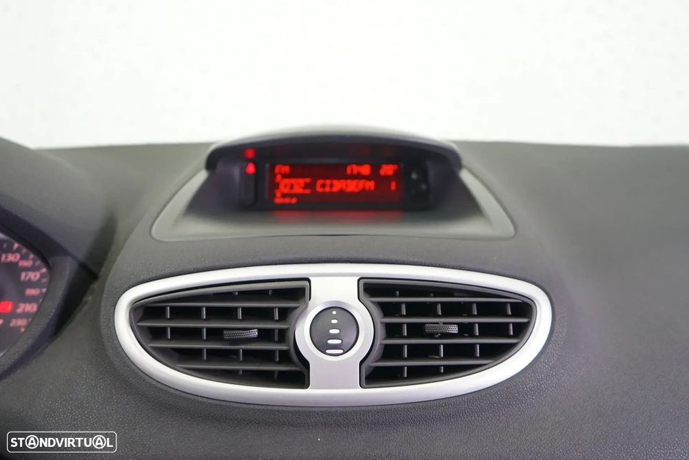 Renault Clio 1.5 dCi Business - 22