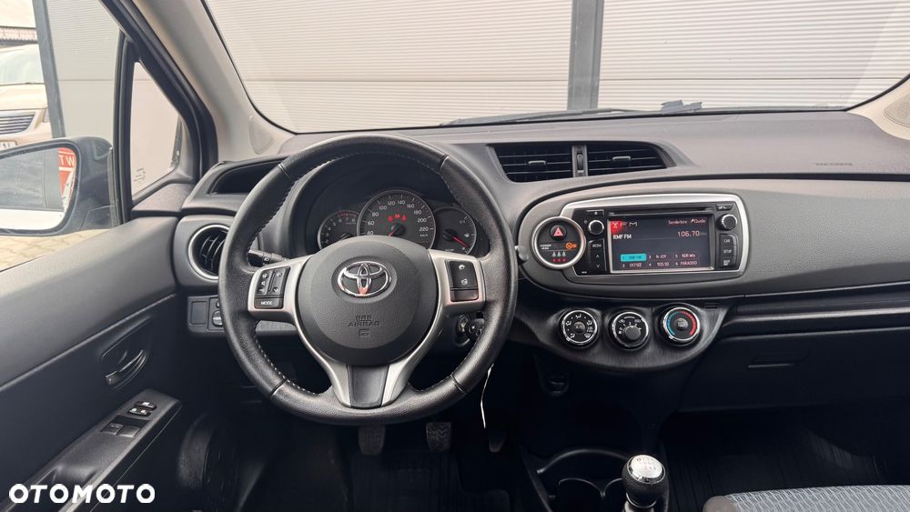 Toyota Yaris 1.3 VVT-i Luna - 29