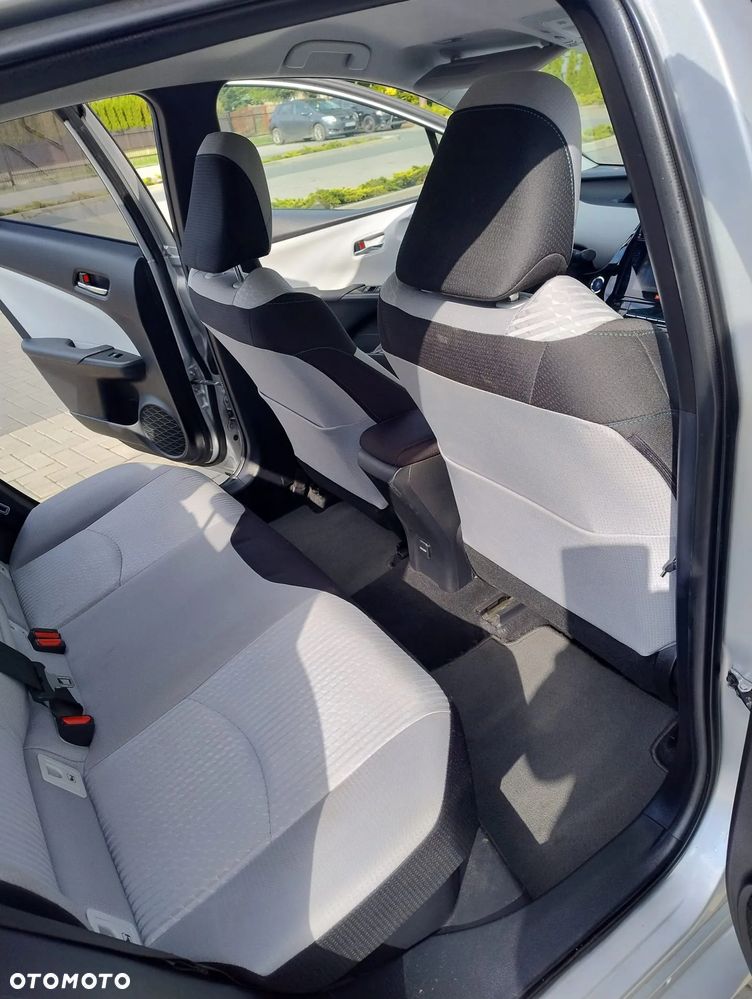 Toyota Prius - 7