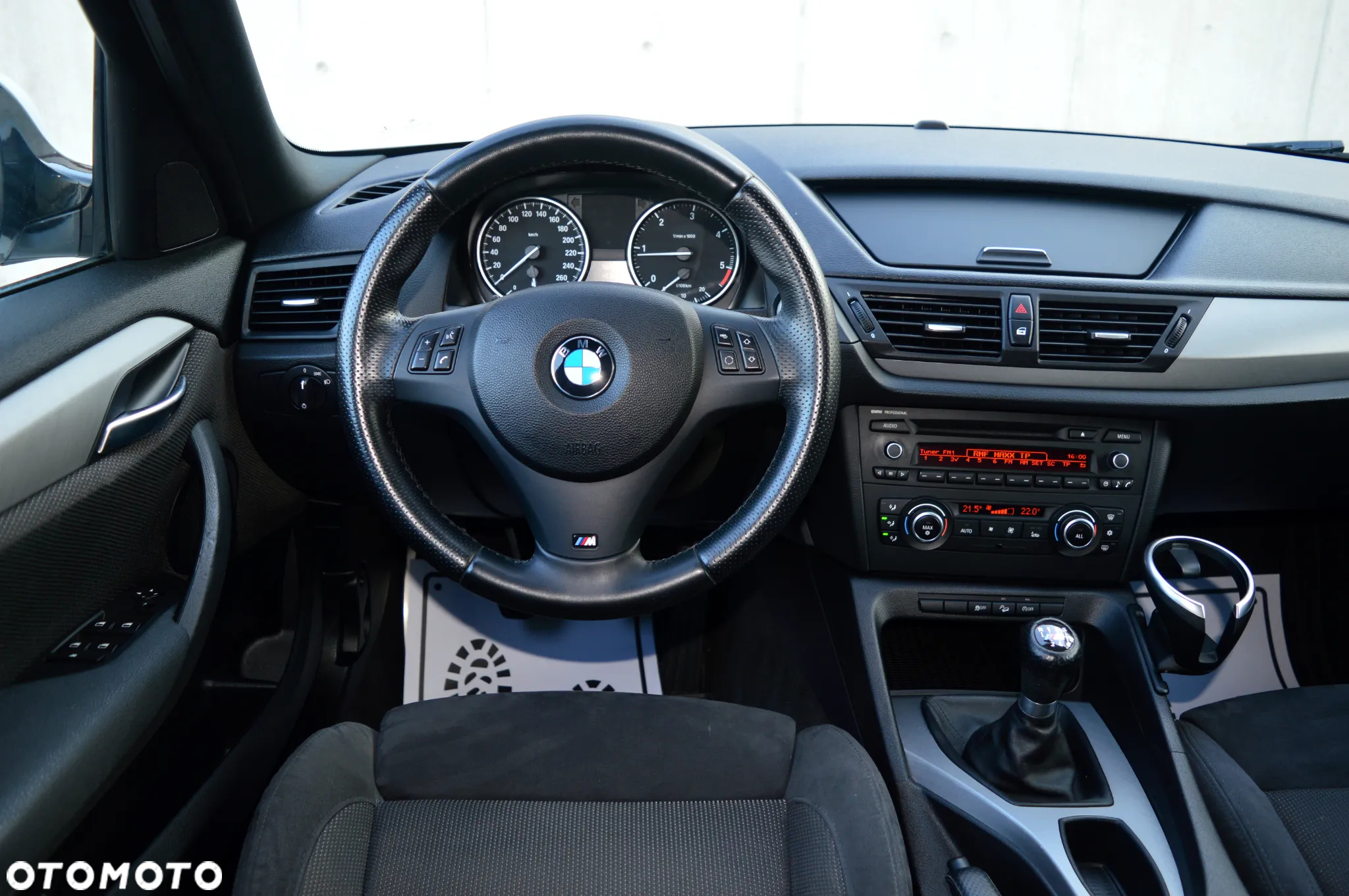 BMW X1 xDrive20d - 14