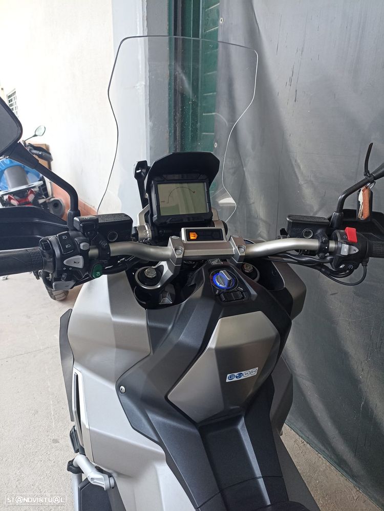 Honda X-ADV 750 - 3