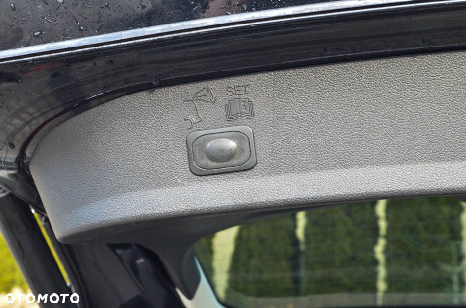 Ford Kuga 2.0 TDCi 4WD Titanium - 25