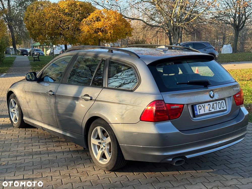BMW Seria 3 318d DPF - 8