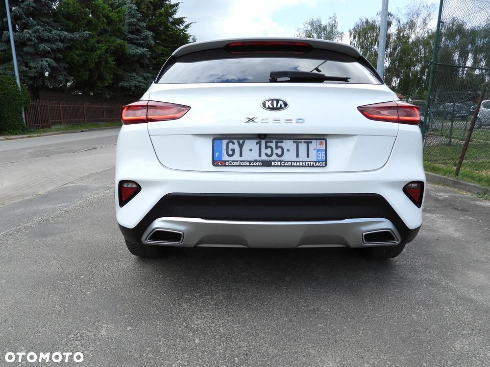 Kia XCeed - 25