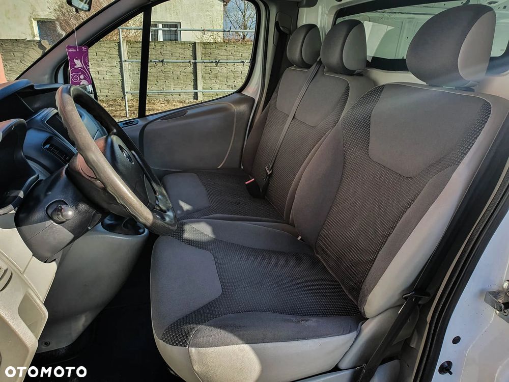 Opel Vivaro - 25