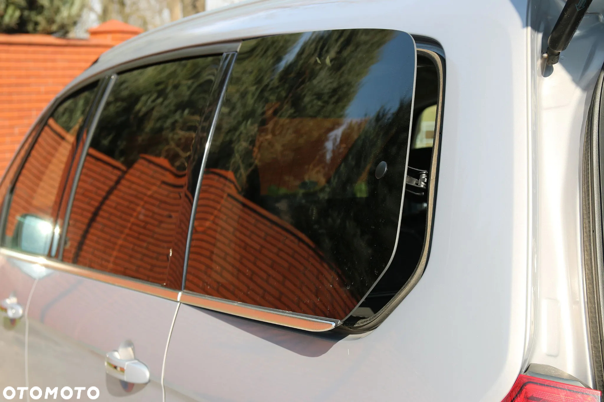 Ford Galaxy 2.0 TDCi Platinium X (Titanium) - 19