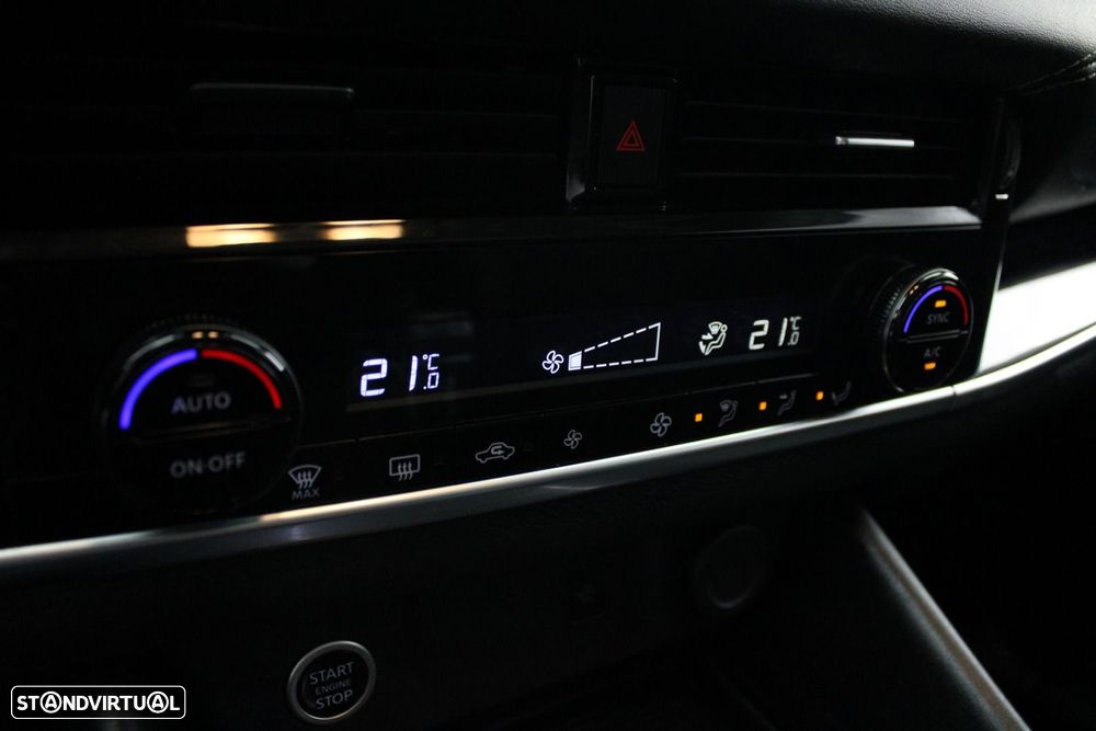 Nissan Qashqai 1.3 DIG-T N-Connecta - 20