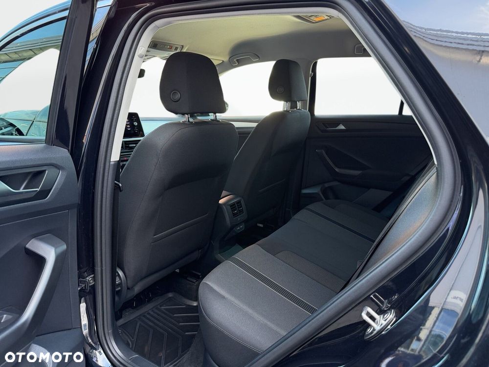 Volkswagen T-Roc 1.5 TSI Life DSG - 32