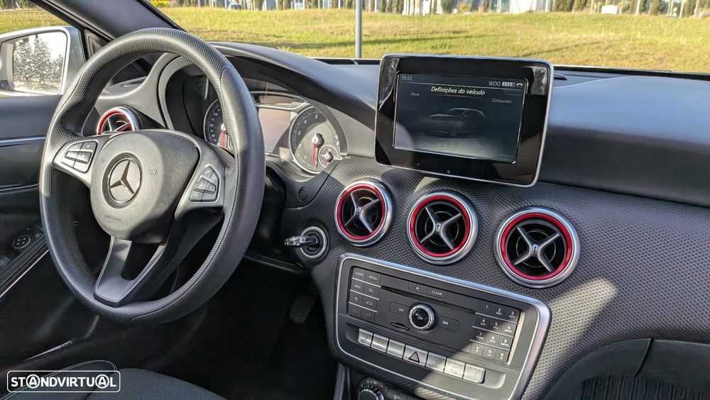 Mercedes-Benz A 160 Limousine - 8